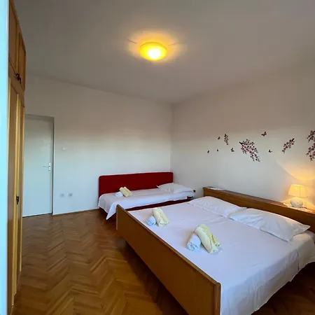 Ivica Apartment Omis