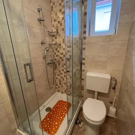 Ivica Apartment Omis